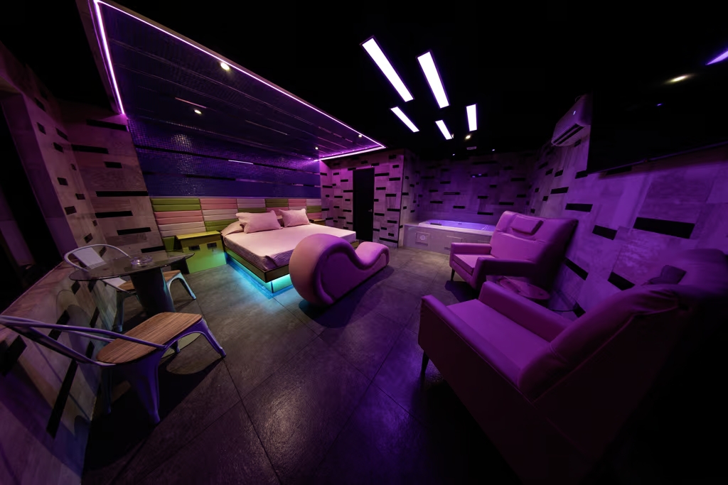 Motel-lujo-con-Jacuzzi